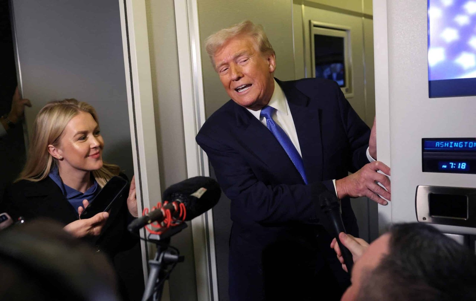 ट्रम्प 2 शब्द लाइव अपडेट: ट्रम्प ने टैरिफ का बचाव किया क्योंकि 'सबसे बड़ी बात' ने हमें किया है