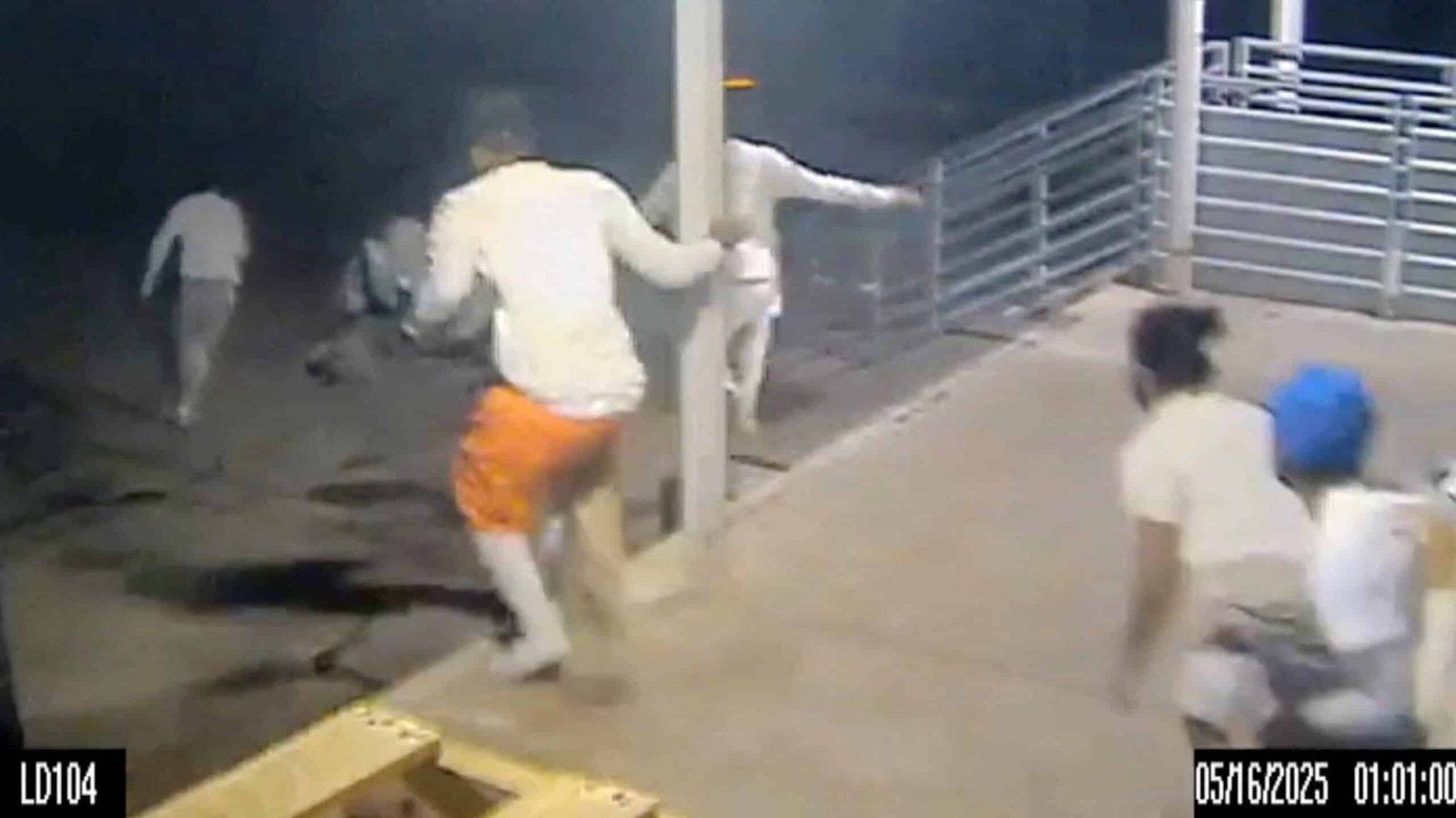 फोटो: आरोपी हत्यारों सहित दस कैदी, न्यू ऑरलियन्स जेल से बचें