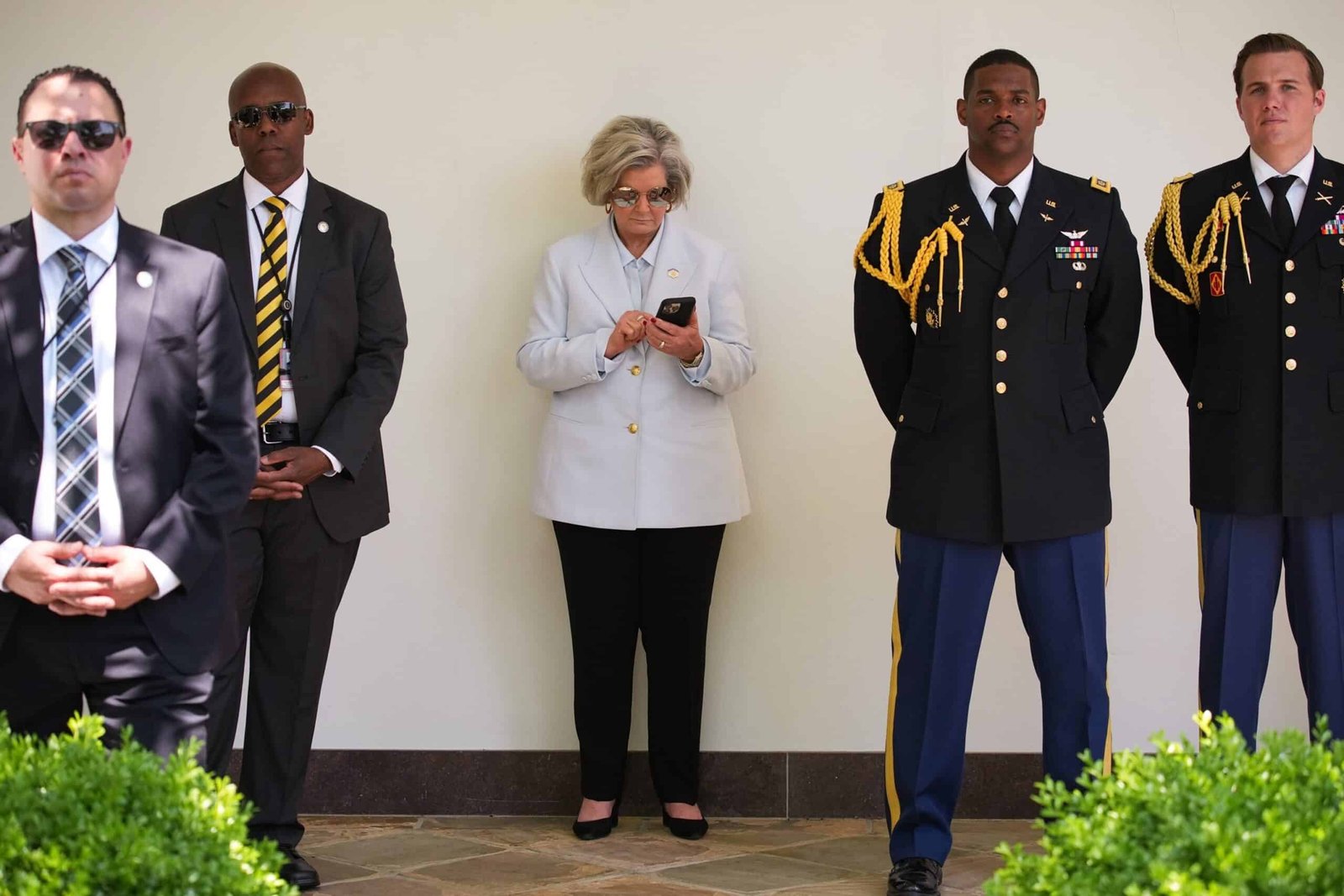 एफबीआई ने व्हाइट हाउस के चीफ ऑफ स्टाफ सूसी विल्स को लागू करने के प्रयासों की जांच की