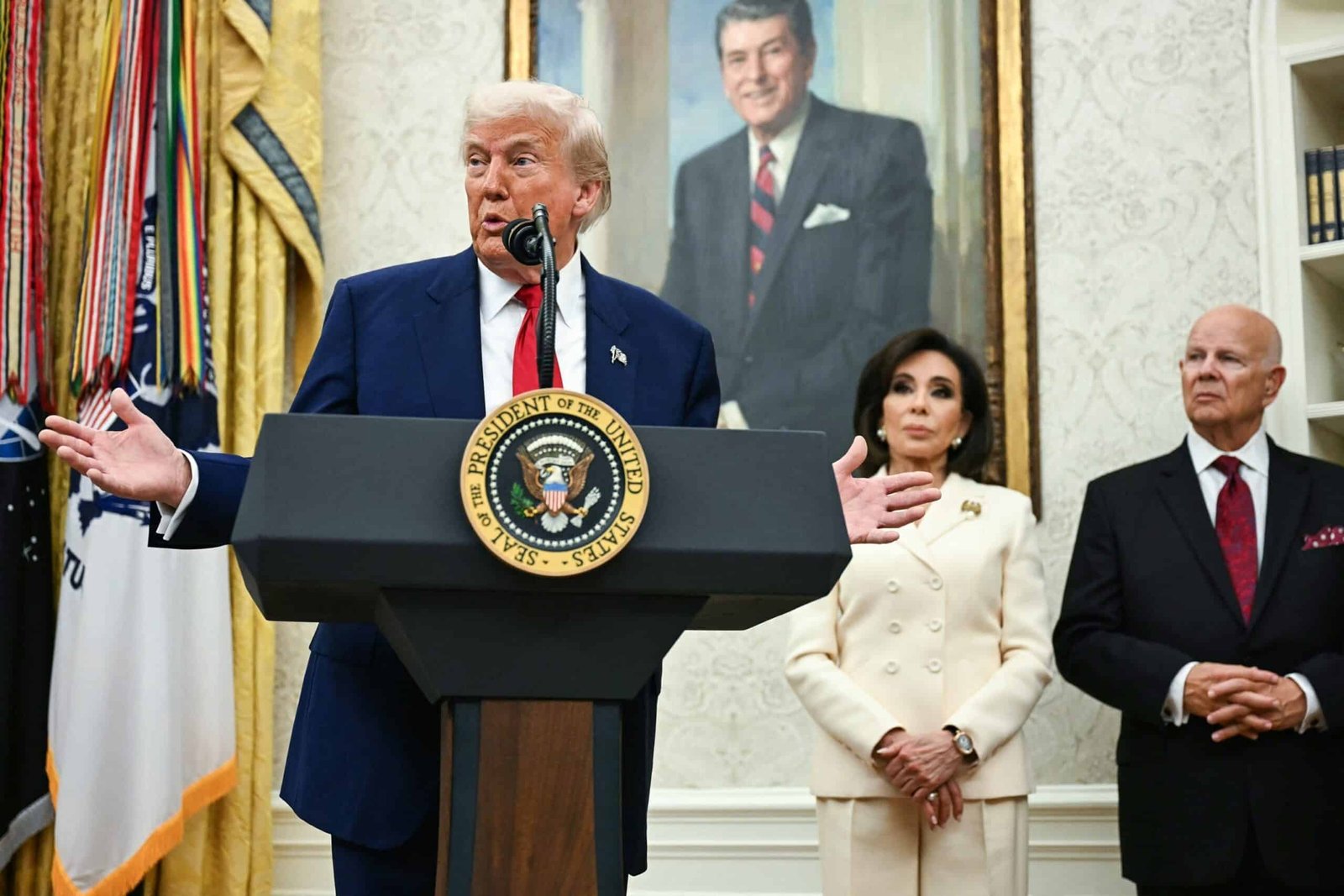 ट्रम्प हार्वर्ड के साथ युद्ध को बढ़ाते हैं: 'वे गहरे और गहरे हो रहे हैं'