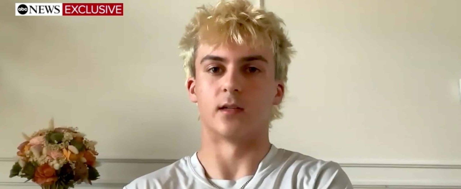 पूर्व-टीममेट सिरैक्यूज़ हाई स्कूल के छात्रों पर बोलती है, जो कि हंग की घटना में आरोपित होती है