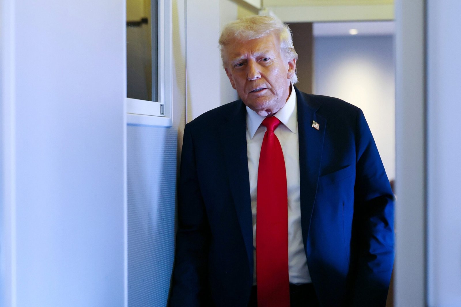 न्यायाधीश ने ट्रम्प के $ 15B मानहानि सूट को न्यूयॉर्क टाइम्स, पेंगुइन रैंडम हाउस के खिलाफ टॉस किया