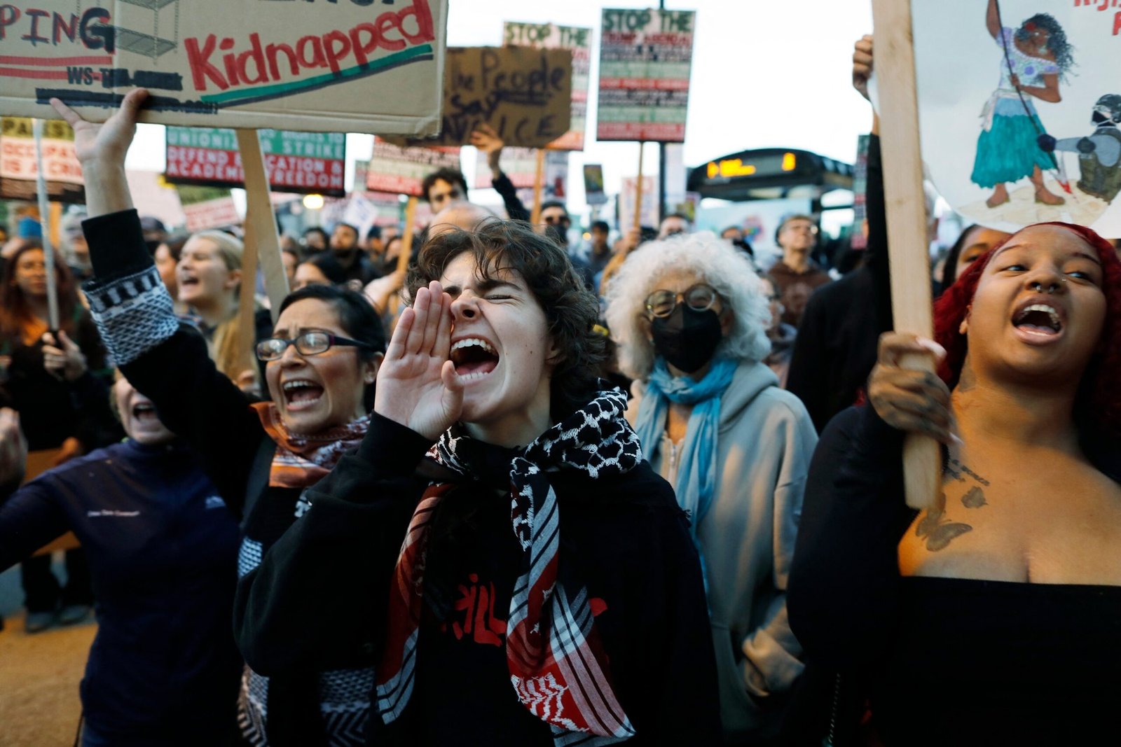 फोटो: अमेरिका-राजनीति-विरोध-राष्ट्रीय रक्षक