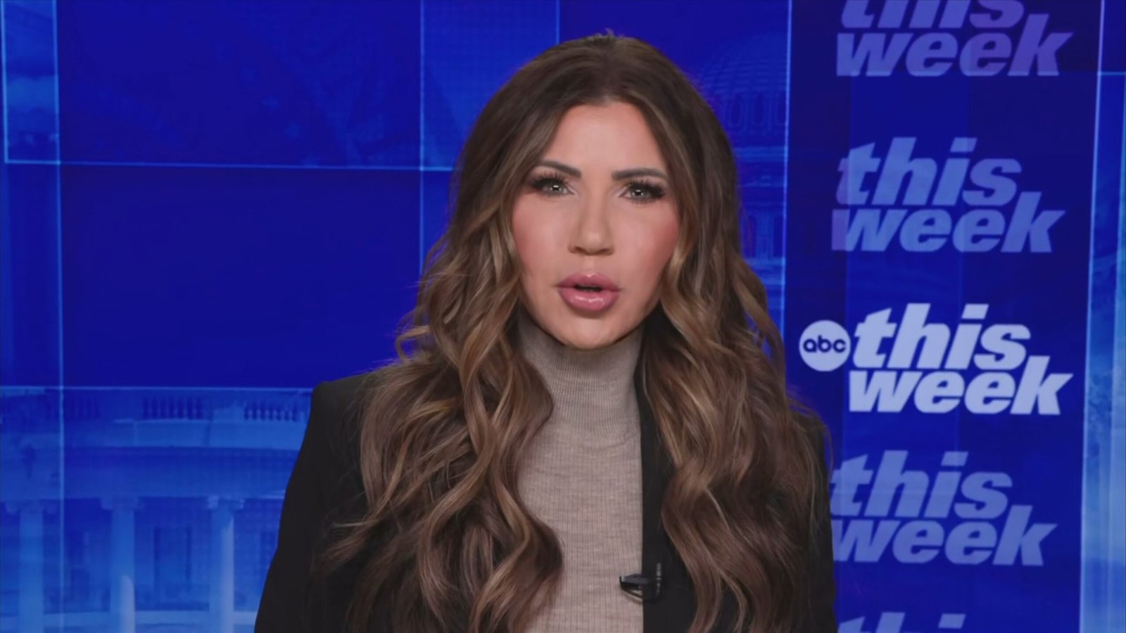 नोएम का कहना है कि नेशनल गार्ड की गोलीबारी का संदिग्ध अमेरिका में कट्टरपंथी हो सकता है